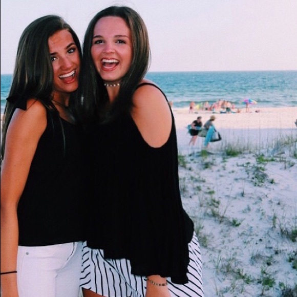 Meet your Posher, Caroline - Picture 1 of 1